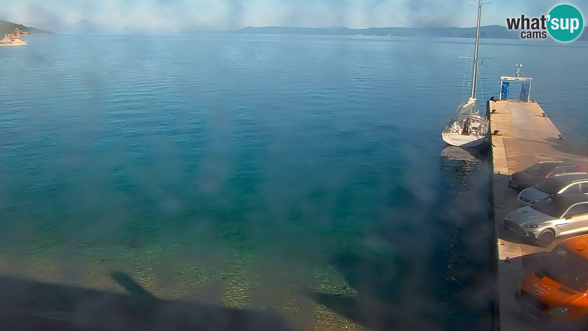 Webcam Bol Centro e Marina – Vista live dal porto di Bol