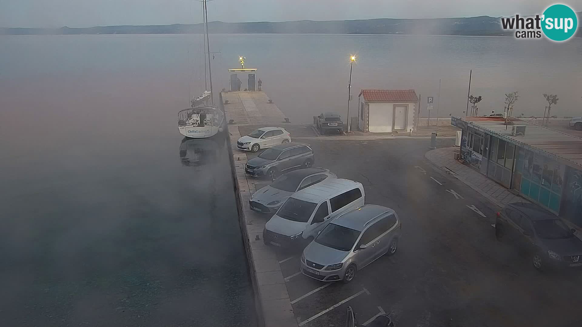 Webcam Bol Centro e Marina – Vista live dal porto di Bol