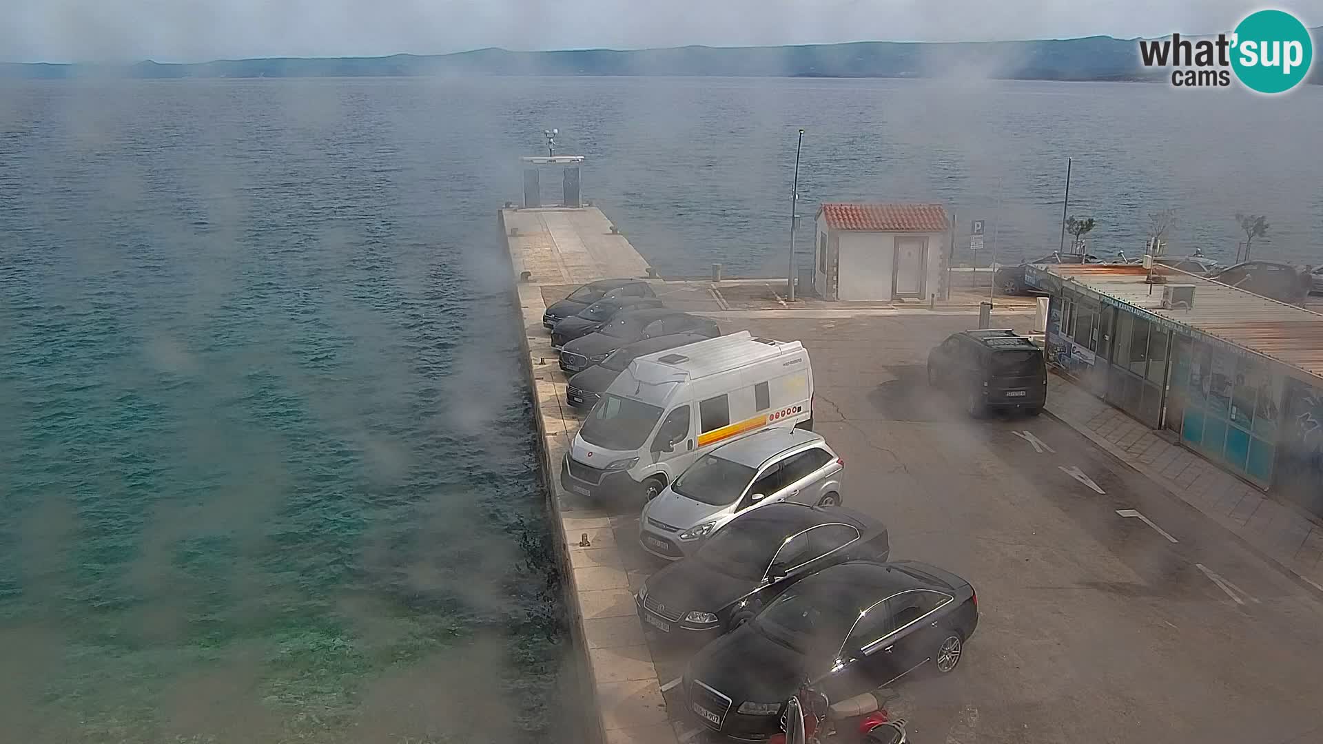 Webcam Bol Centro e Marina – Vista live dal porto di Bol