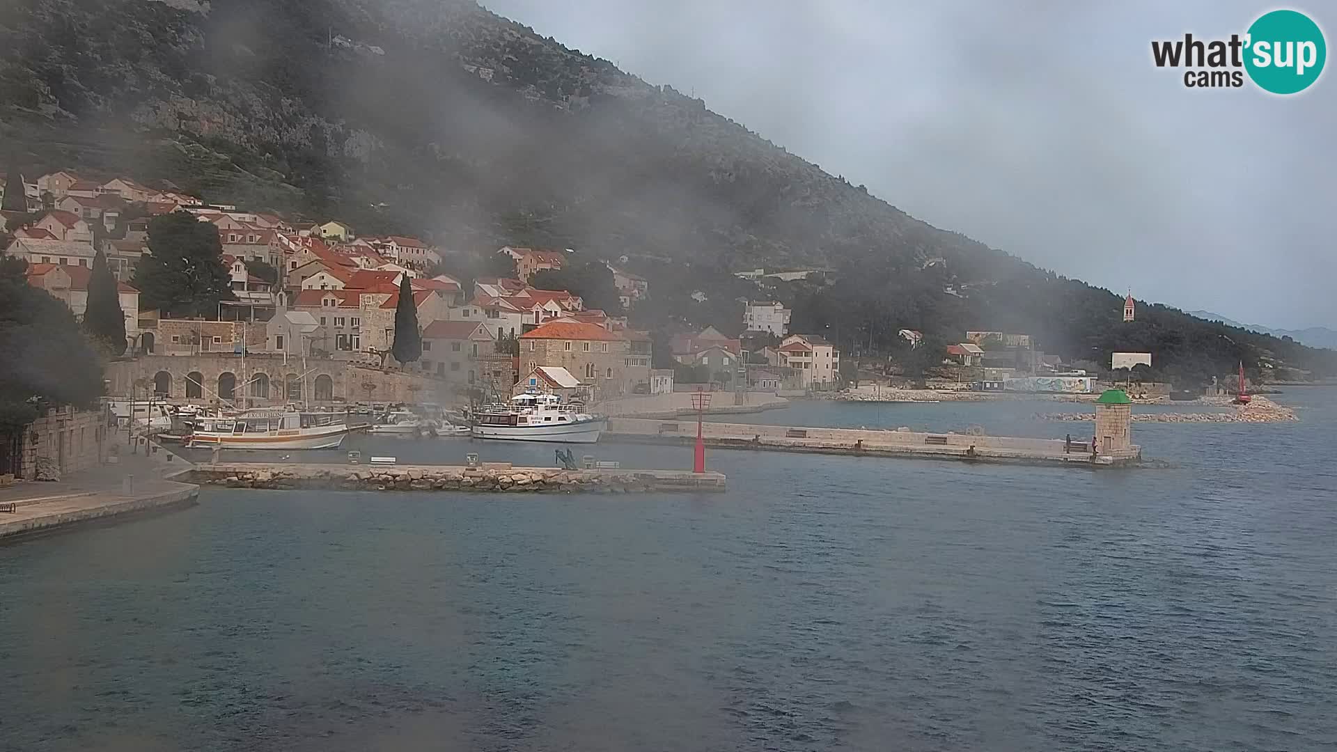Webcam Bol Hafen & Ortszentrum – Liveblick aus Bol auf der Insel Brač
