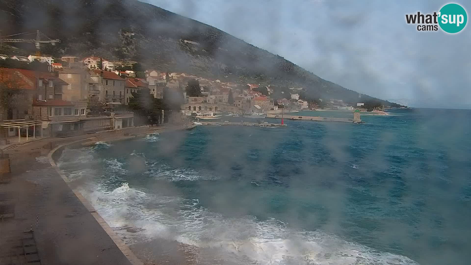 Webcam Bol Centro e Marina – Vista live dal porto di Bol