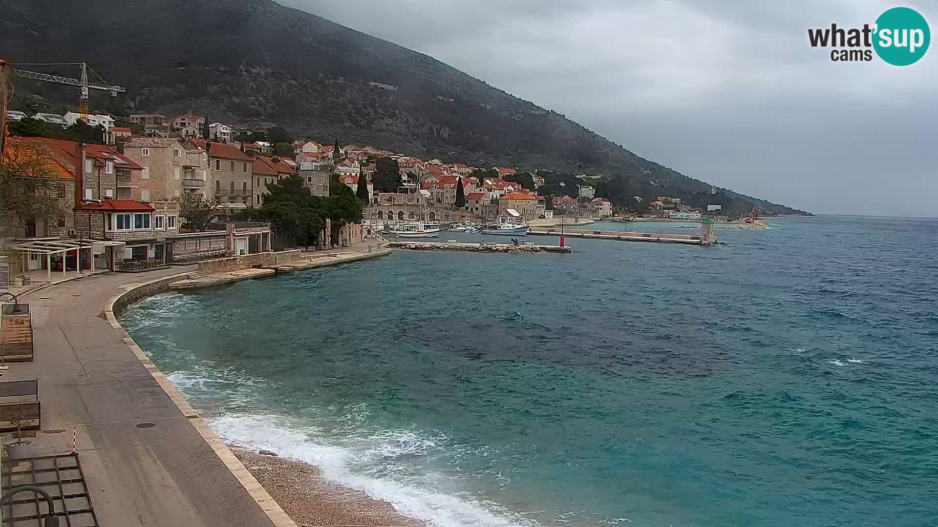 Webcam Bol Hafen & Ortszentrum – Liveblick aus Bol auf der Insel Brač