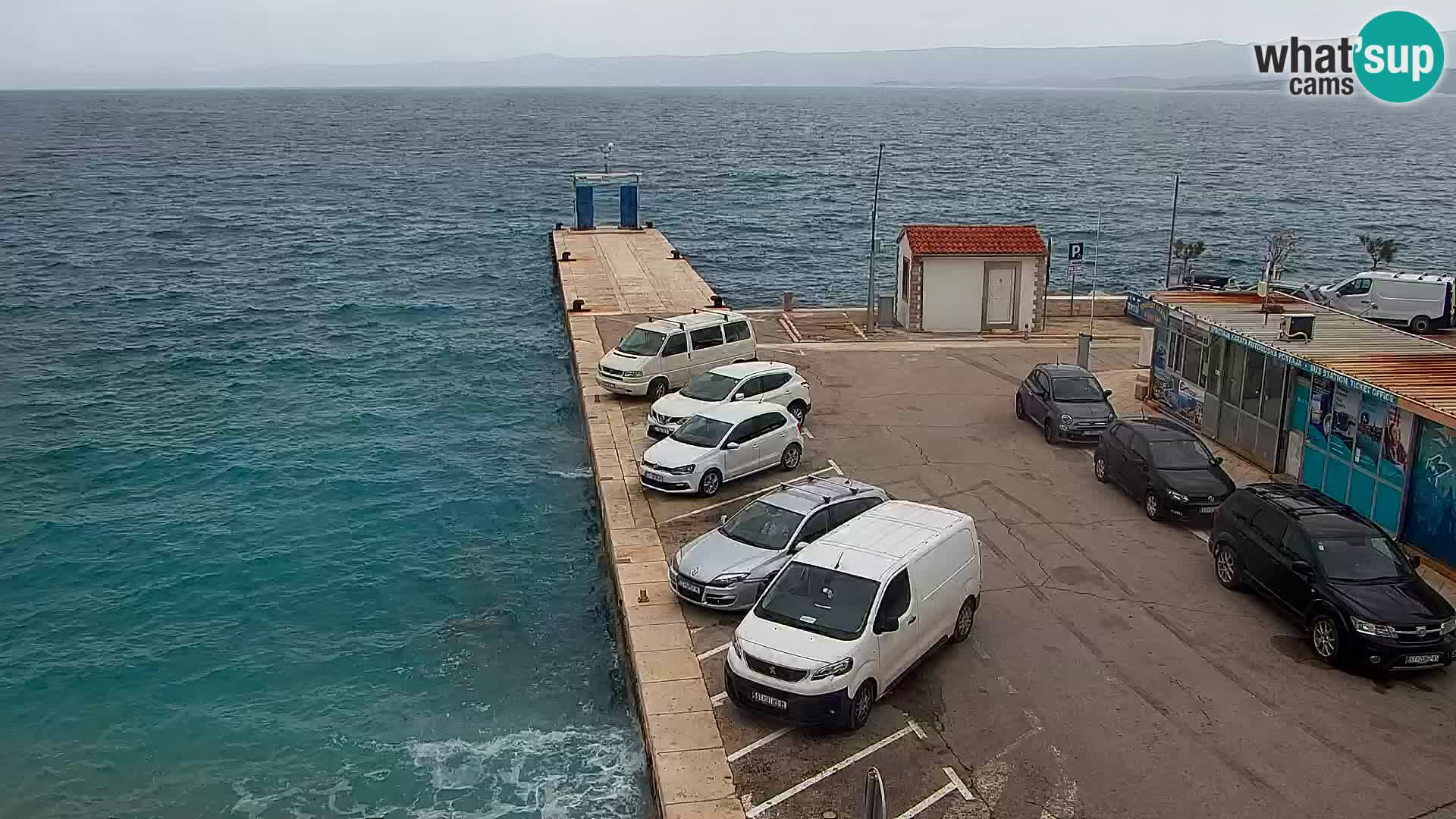 Webcam Bol Centro e Marina – Vista live dal porto di Bol