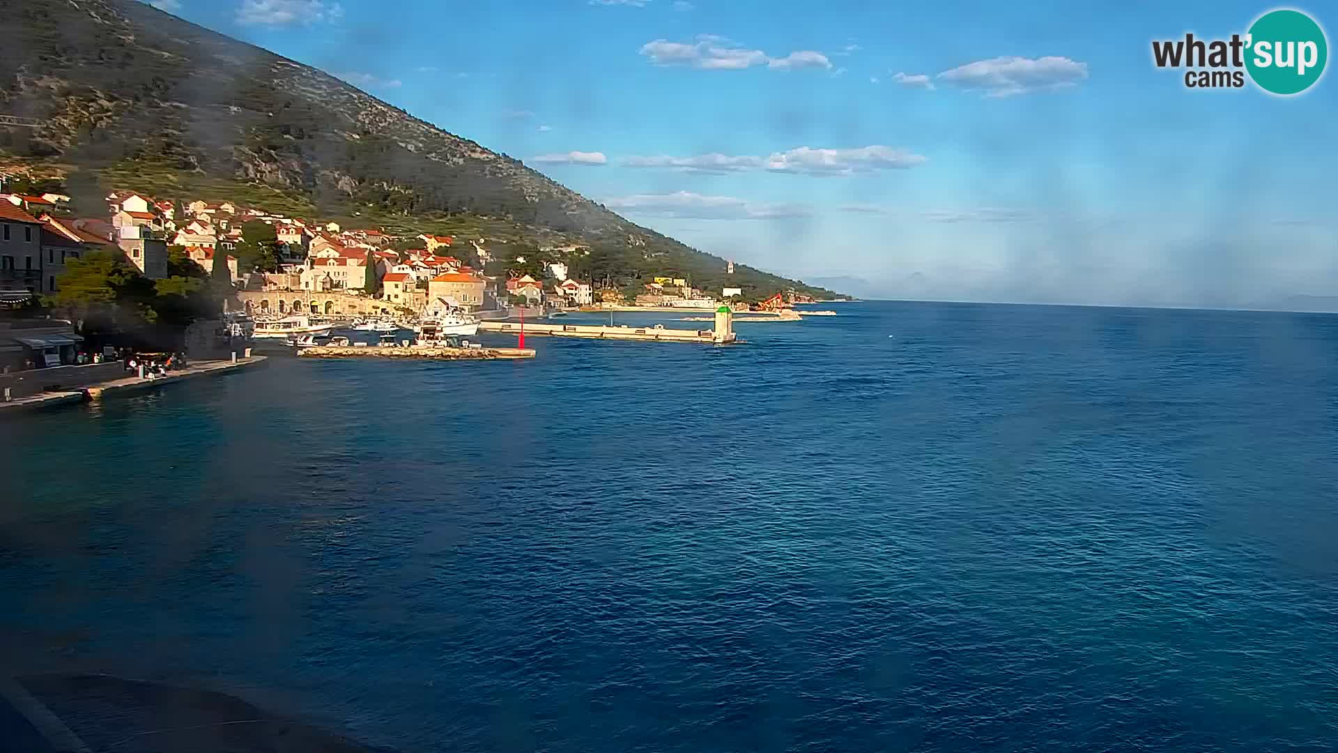 Webcam Bol Hafen & Ortszentrum – Liveblick aus Bol auf der Insel Brač