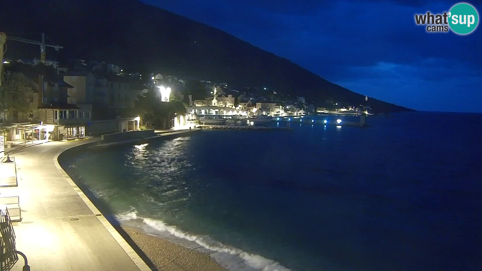 Webcam Bol Centro e Marina – Vista live dal porto di Bol