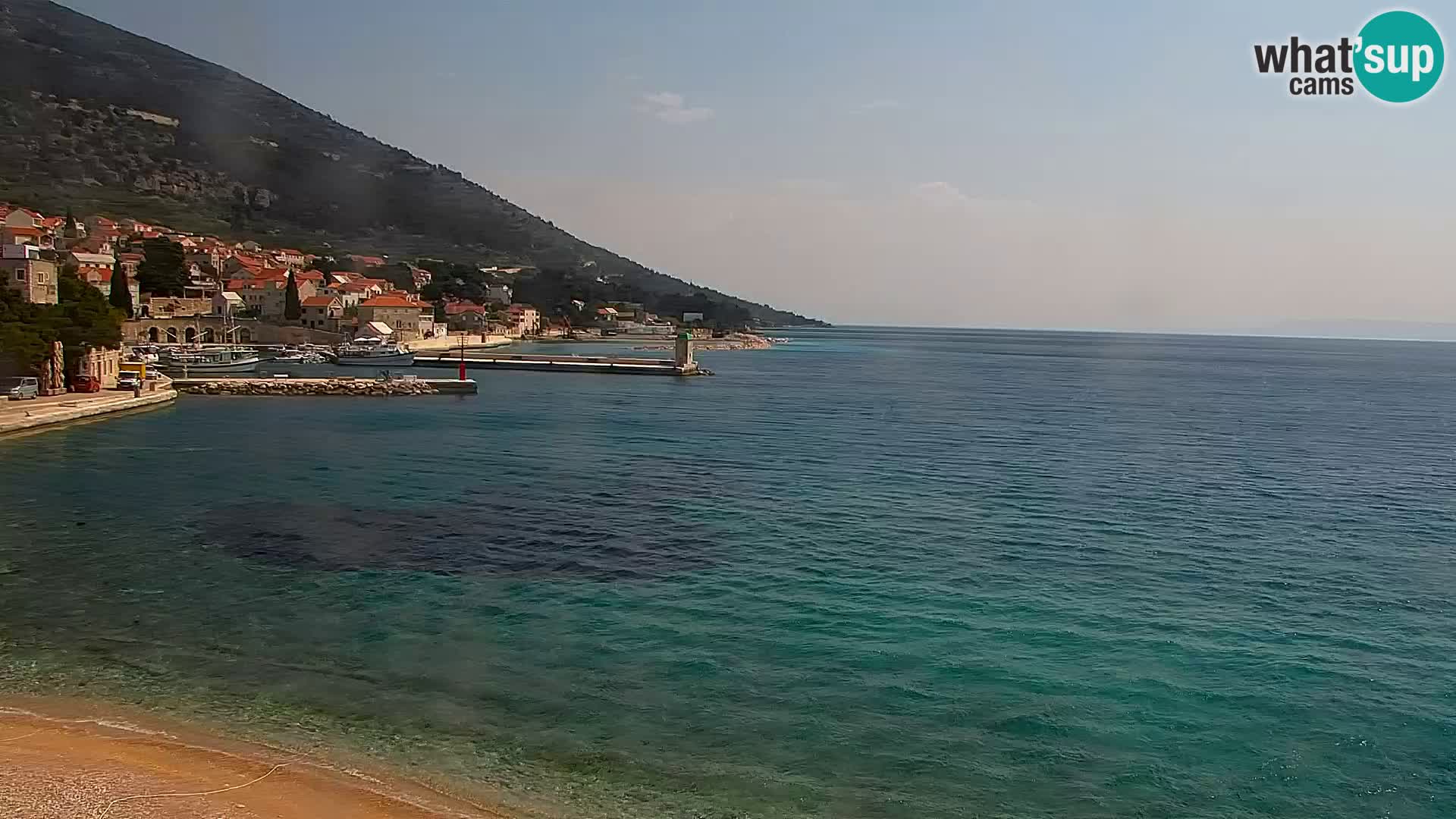 Webcam Bol Hafen & Ortszentrum – Liveblick aus Bol auf der Insel Brač