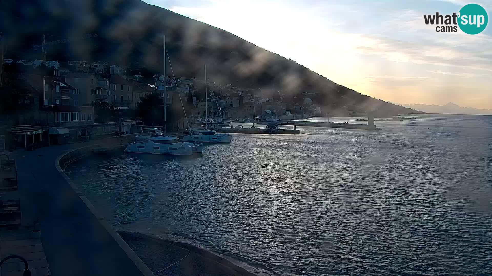 Webcam Bol Town Center & Marina – Live View from Bol, Brač