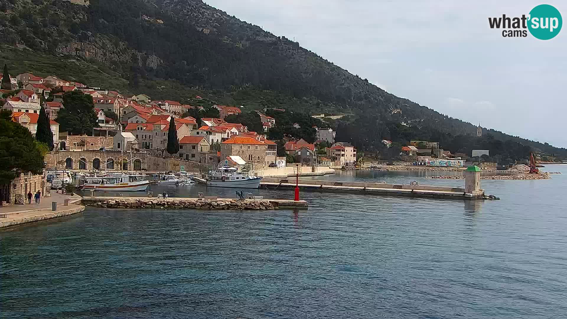 Webcam Bol Hafen & Ortszentrum – Liveblick aus Bol auf der Insel Brač