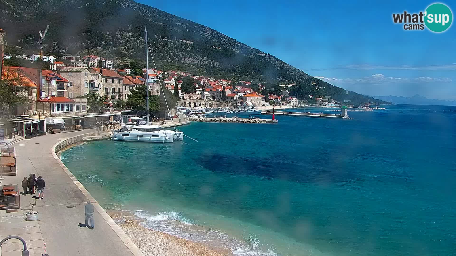 Webcam Bol Hafen & Ortszentrum – Liveblick aus Bol auf der Insel Brač