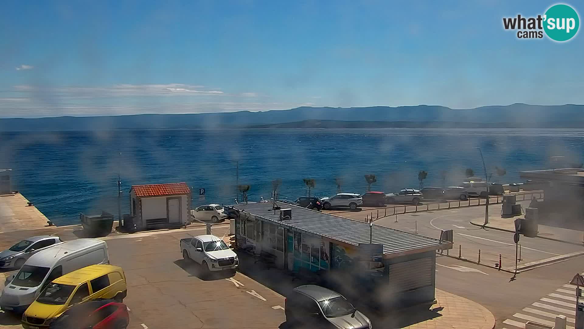 Webcam Bol Centro e Marina – Vista live dal porto di Bol