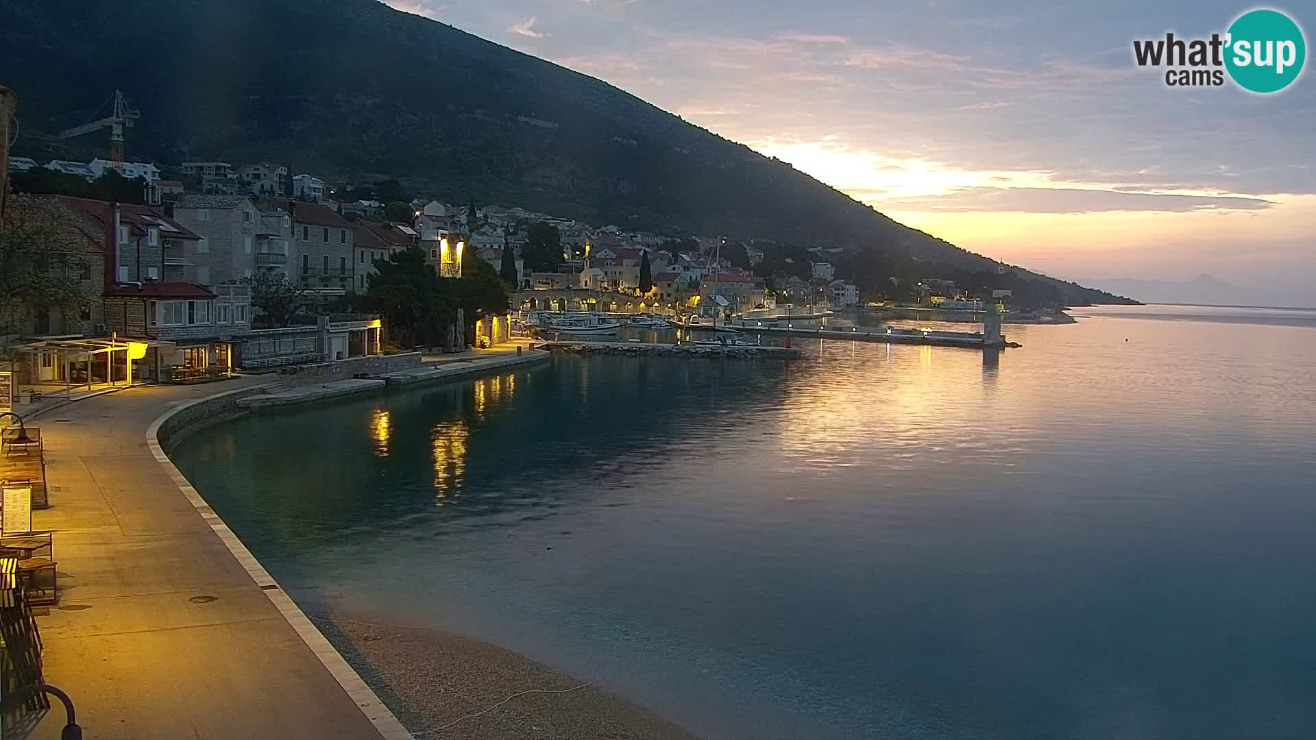 Webcam Bol Town Center & Marina – Live View from Bol, Brač