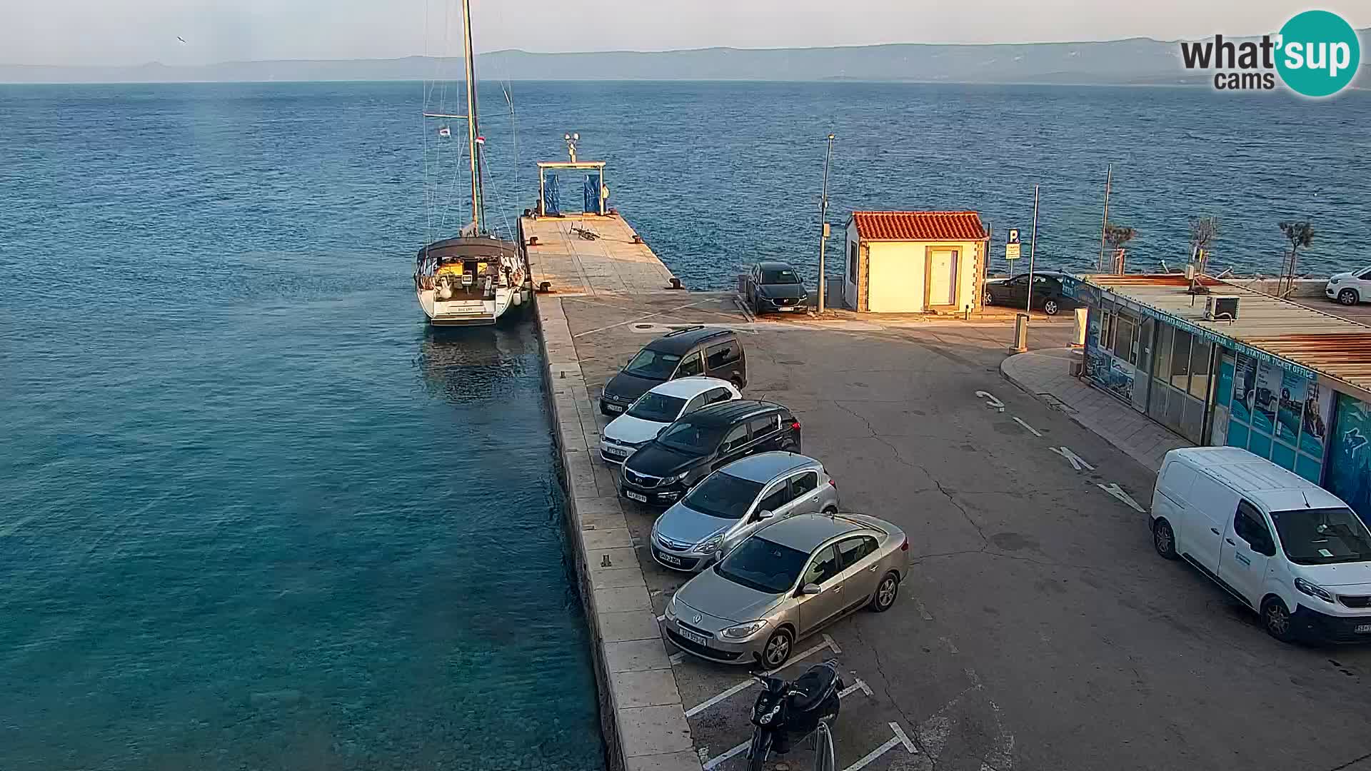 Webcam Bol Hafen & Ortszentrum – Liveblick aus Bol auf der Insel Brač