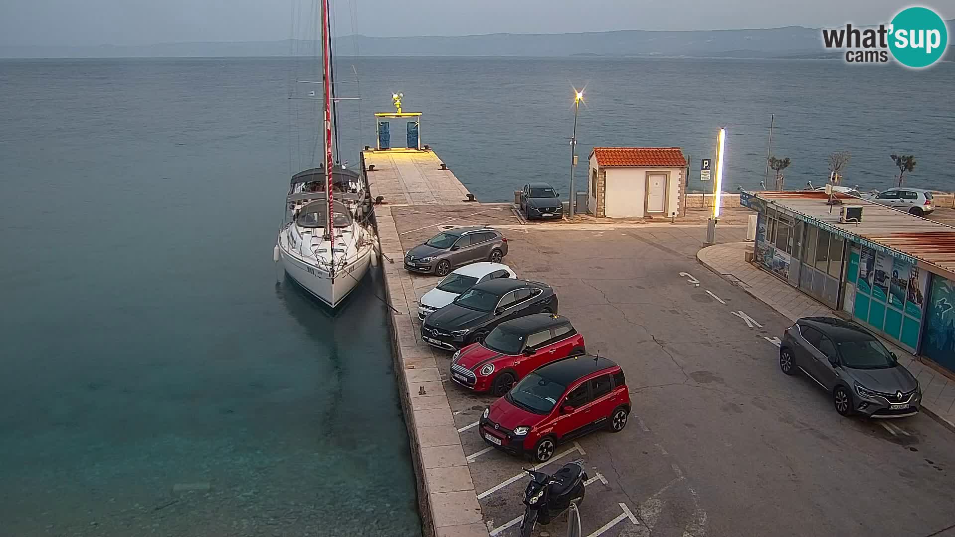 Webcam Bol Town Center & Marina – Live View from Bol, Brač