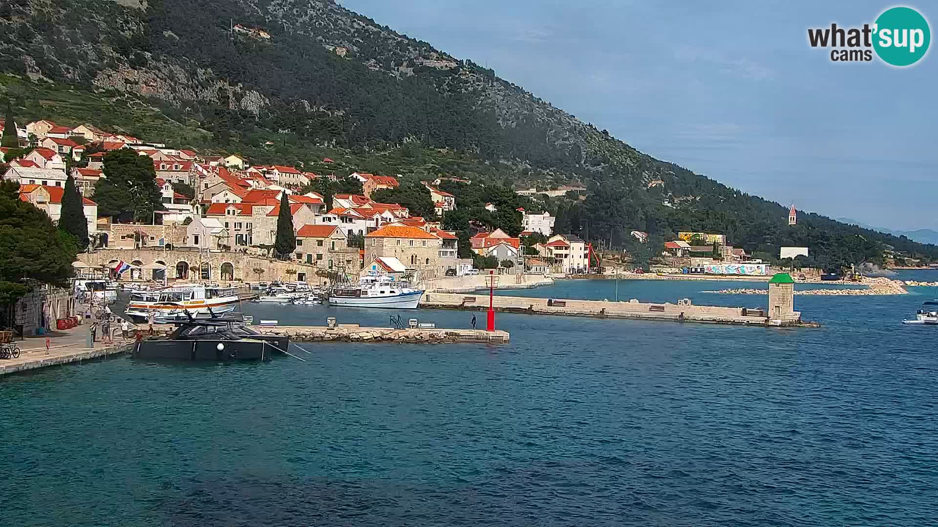 Webcam Bol Hafen & Ortszentrum – Liveblick aus Bol auf der Insel Brač