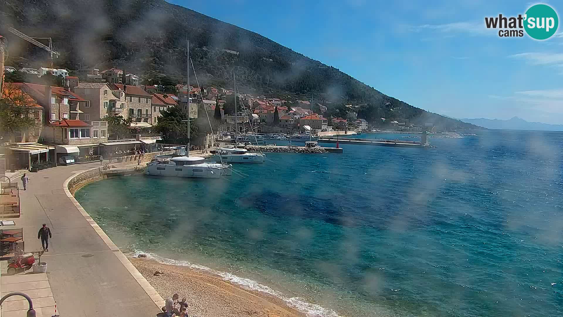 Webcam Bol Hafen & Ortszentrum – Liveblick aus Bol auf der Insel Brač