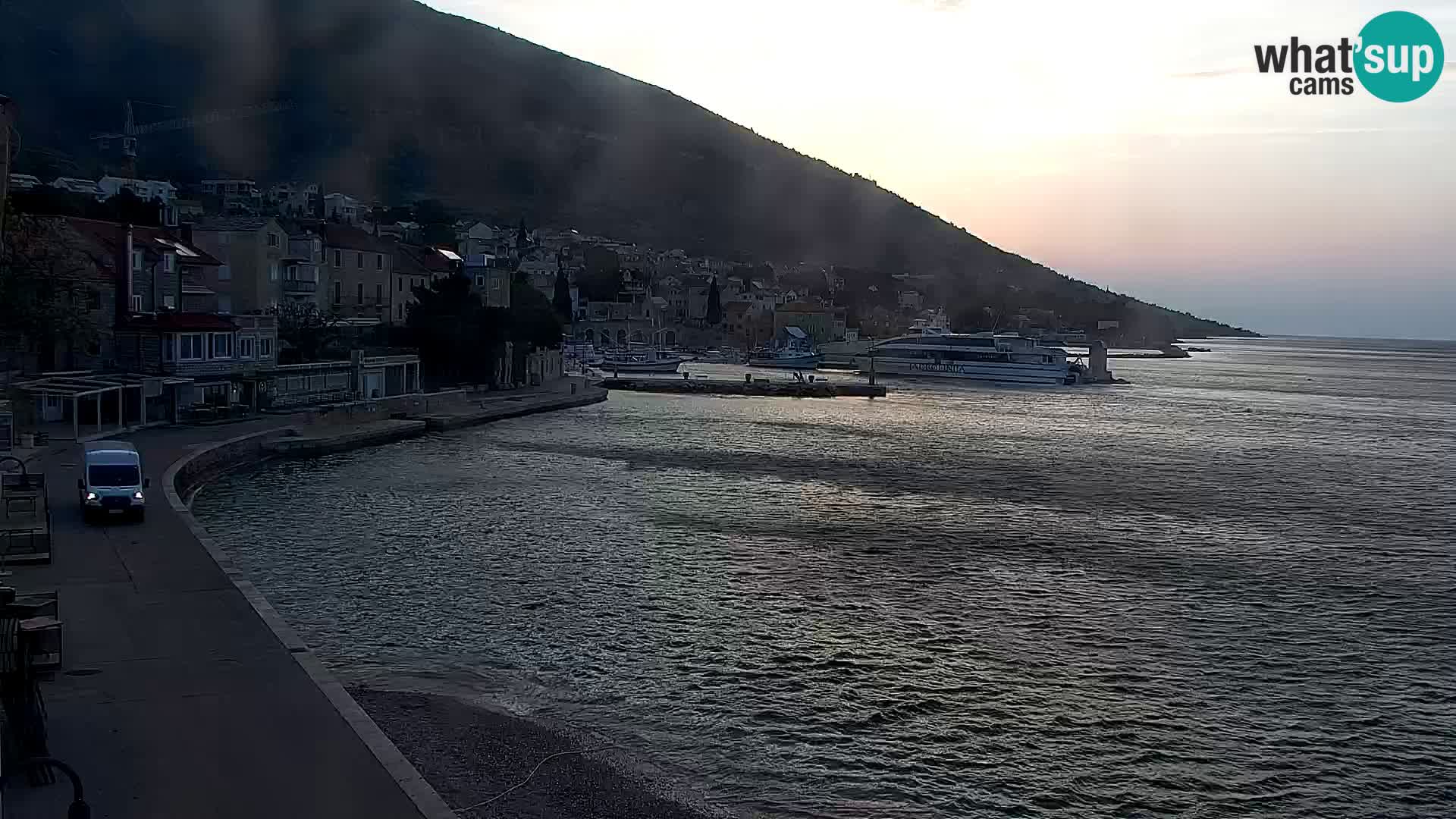 Webcam Bol Town Center & Marina – Live View from Bol, Brač