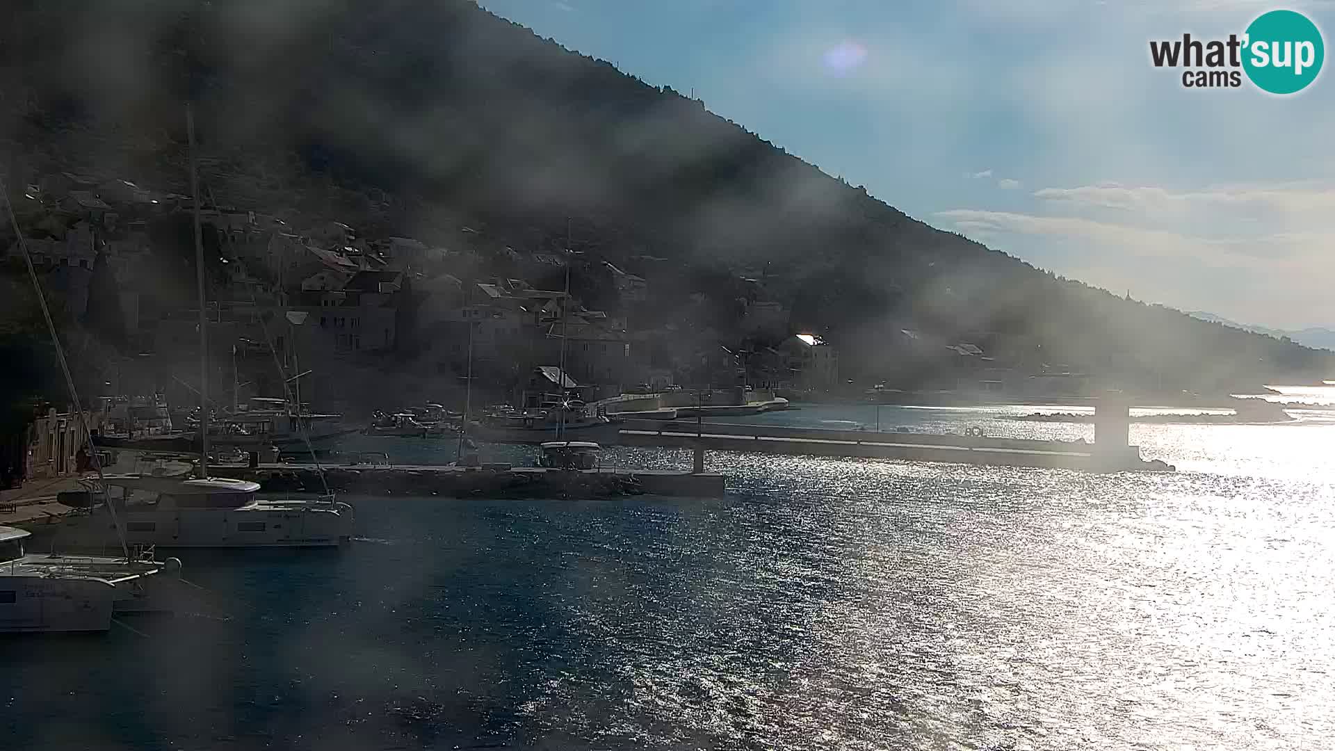 Webcam Bol Town Center & Marina – Live View from Bol, Brač