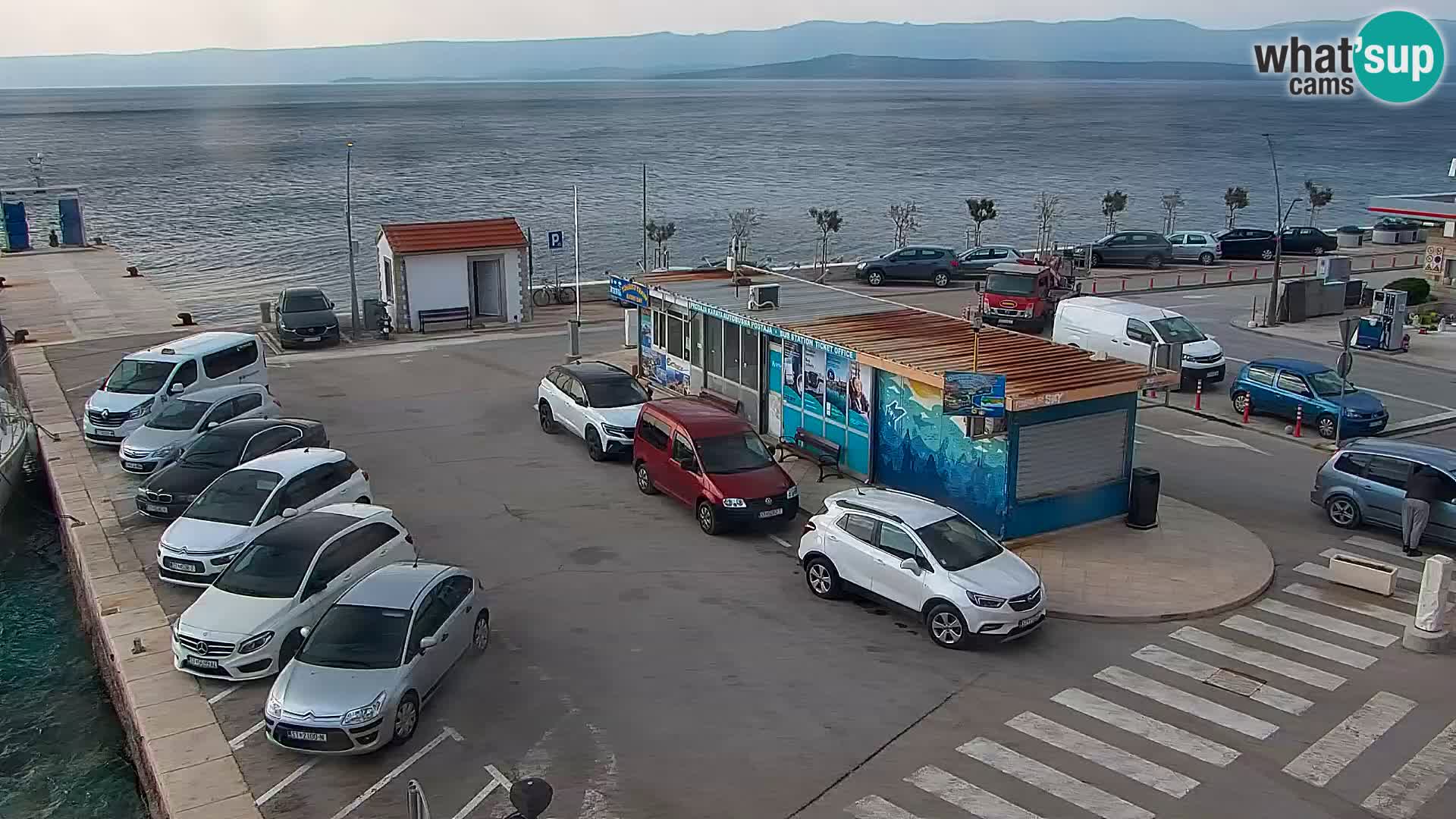 Webcam Bol Centro e Marina – Vista live dal porto di Bol