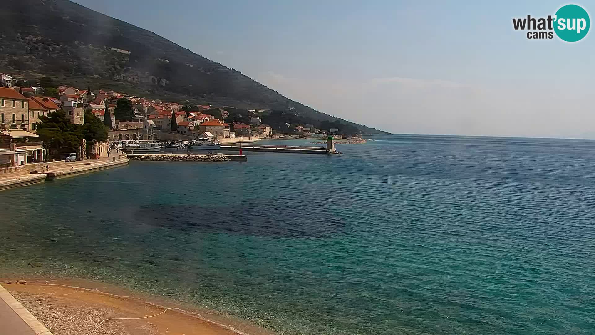 Webcam Bol Hafen & Ortszentrum – Liveblick aus Bol auf der Insel Brač