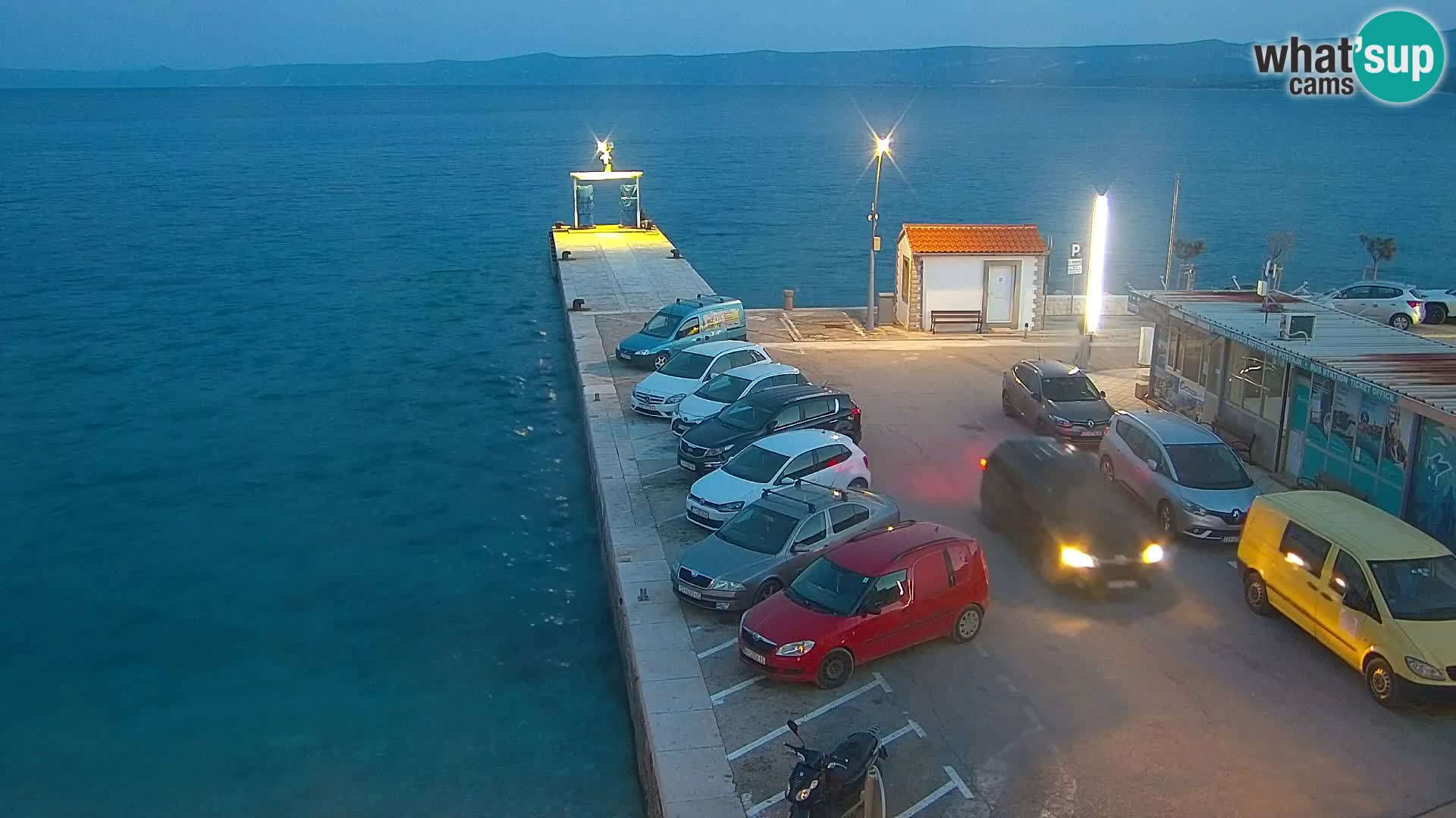 Webcam Bol Hafen & Ortszentrum – Liveblick aus Bol auf der Insel Brač