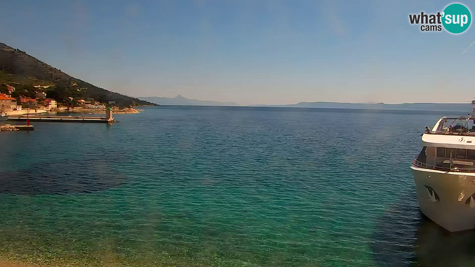 Webcam Bol Centro e Marina – Vista live dal porto di Bol