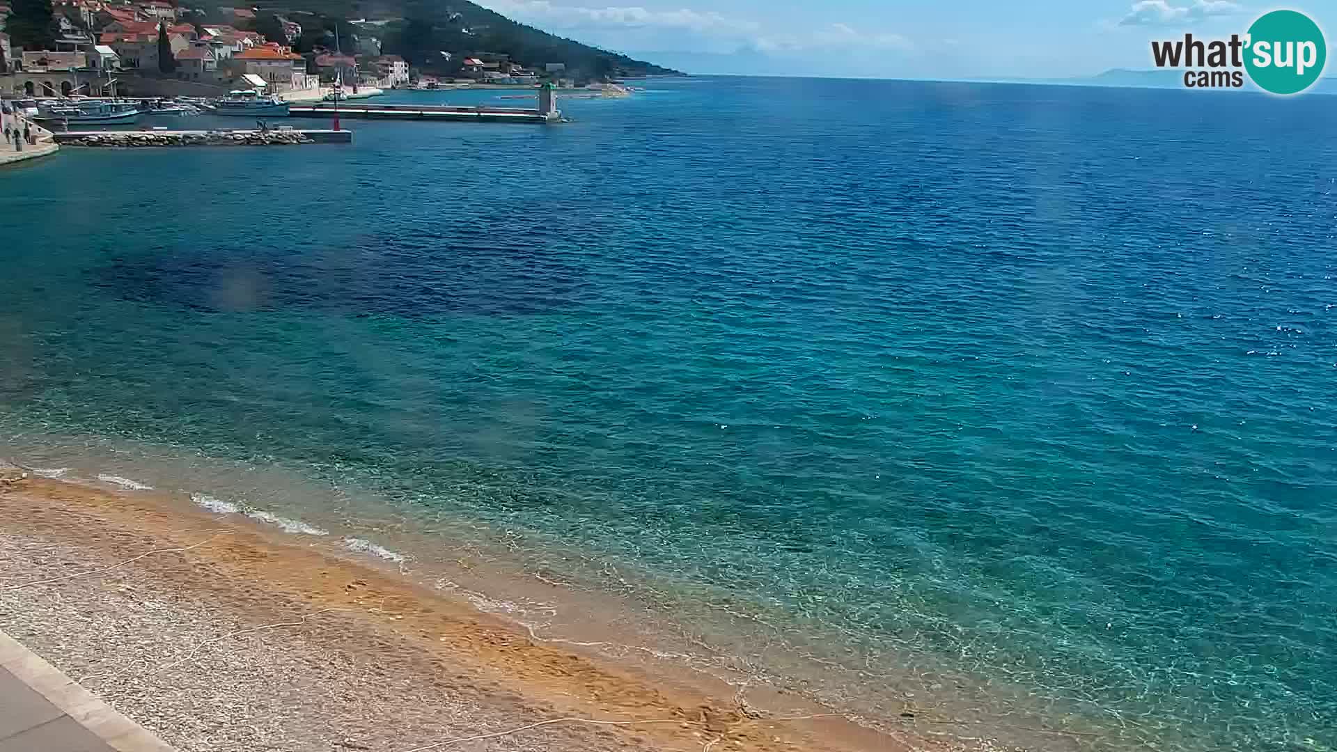 Webcam Bol Centro e Marina – Vista live dal porto di Bol