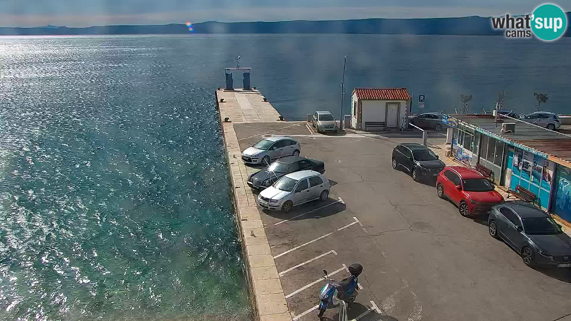 Webcam Bol Centro e Marina – Vista live dal porto di Bol