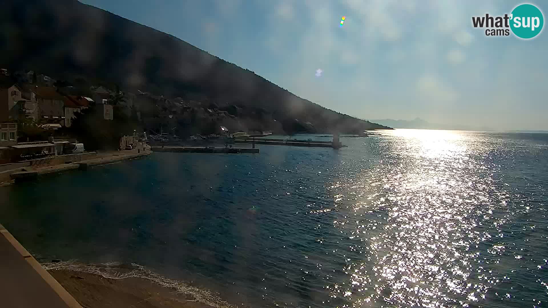 Webcam Bol Centro e Marina – Vista live dal porto di Bol