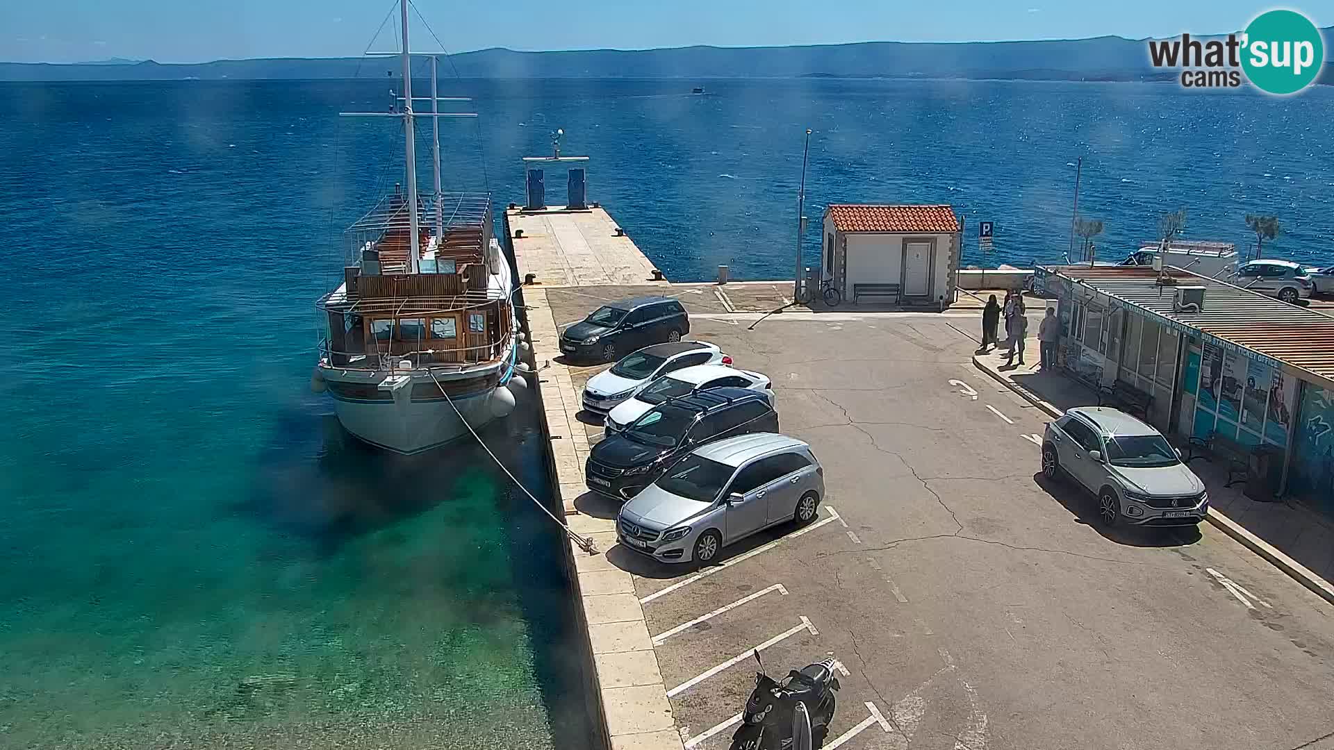 Webcam Bol Town Center & Marina – Live View from Bol, Brač