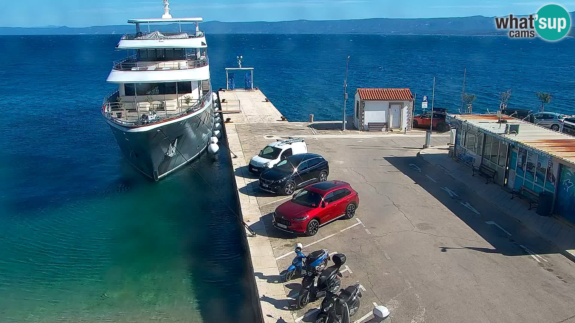 Webcam Bol Town Center & Marina – Live View from Bol, Brač