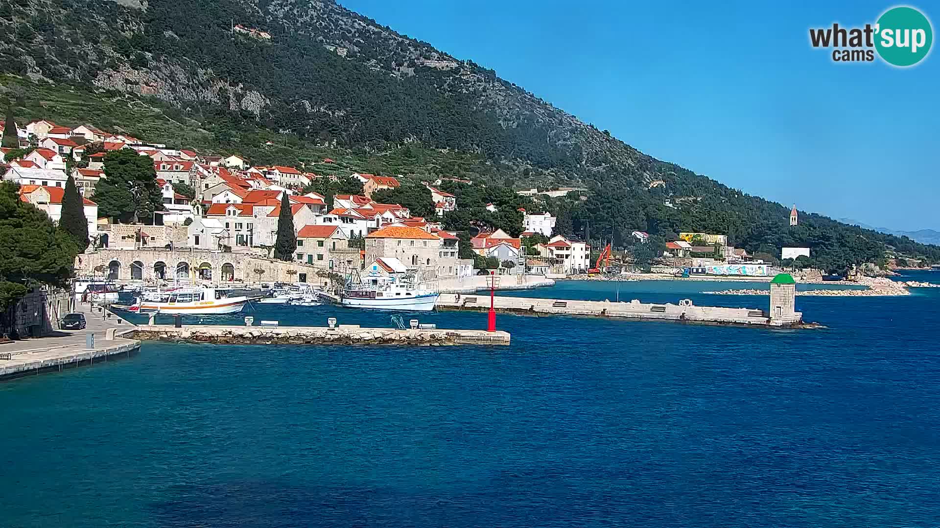 Webcam Bol Town Center & Marina – Live View from Bol, Brač