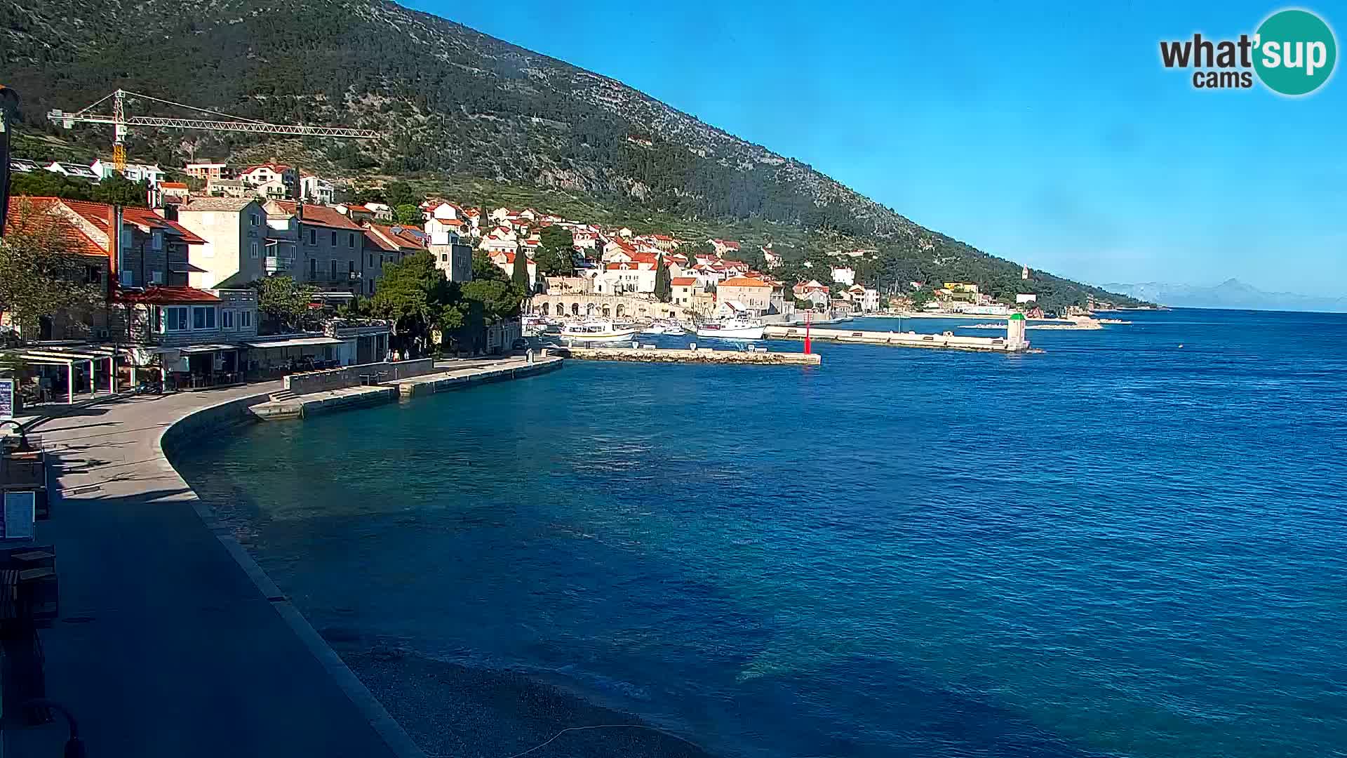 Webcam Bol Centro e Marina – Vista live dal porto di Bol