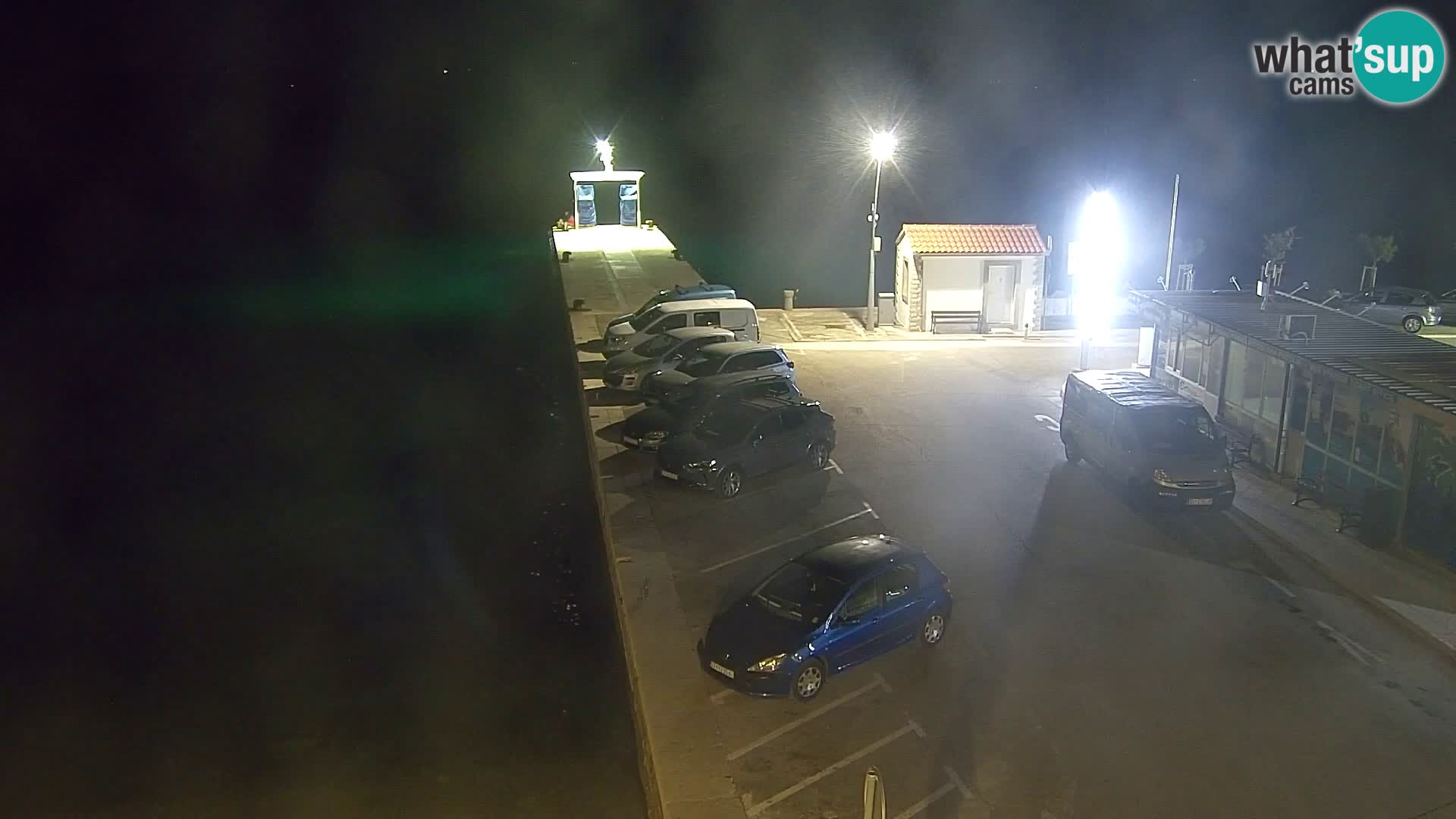 Web kamera Bol – Centar mjesta i marina | Pogled uživo