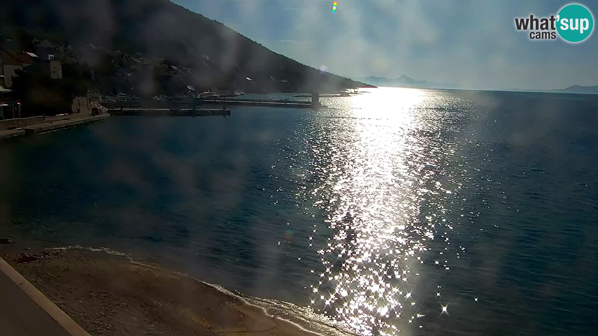 Webcam Bol Centro e Marina – Vista live dal porto di Bol