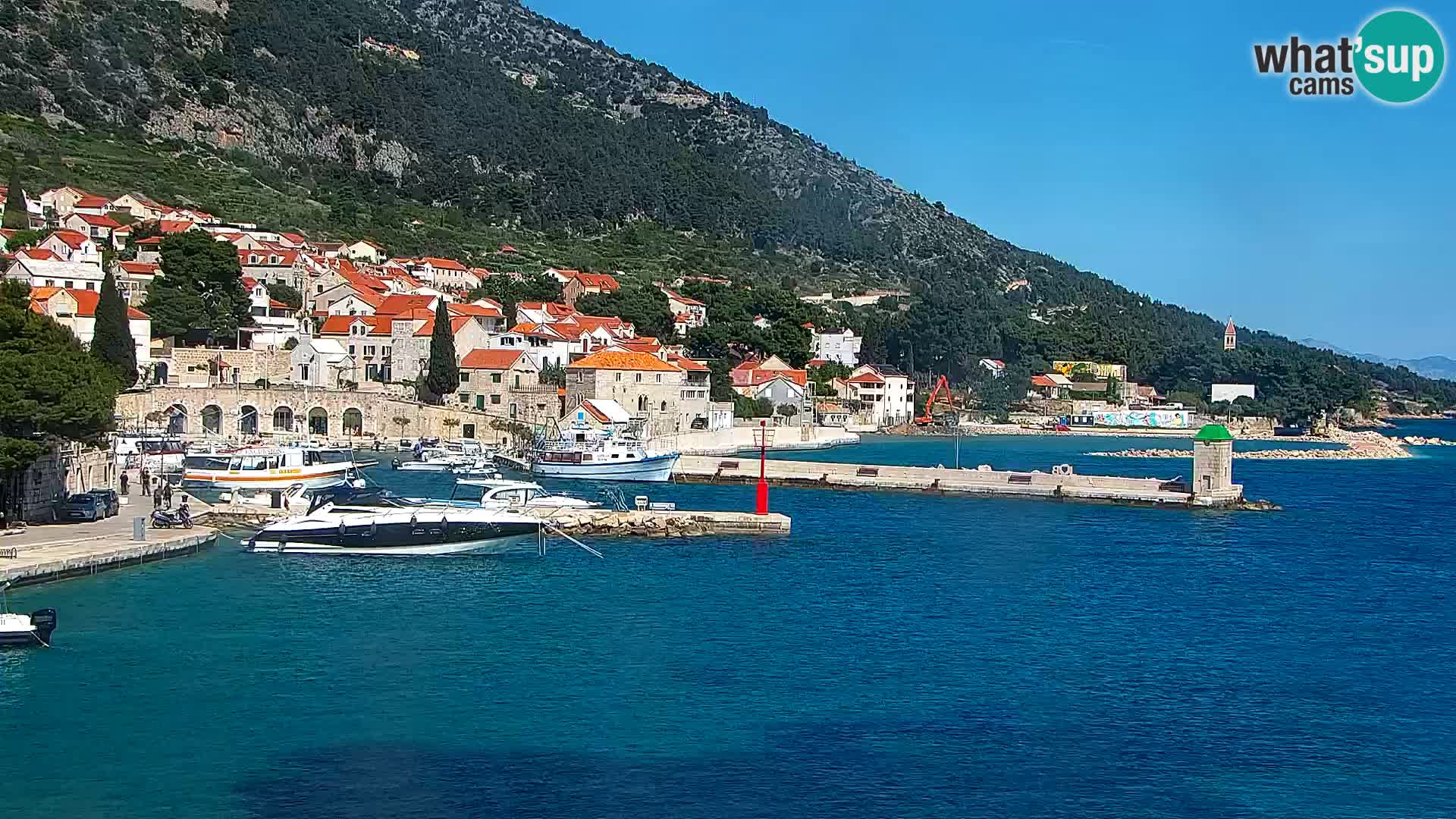 Webcam Bol Town Center & Marina – Live View from Bol, Brač