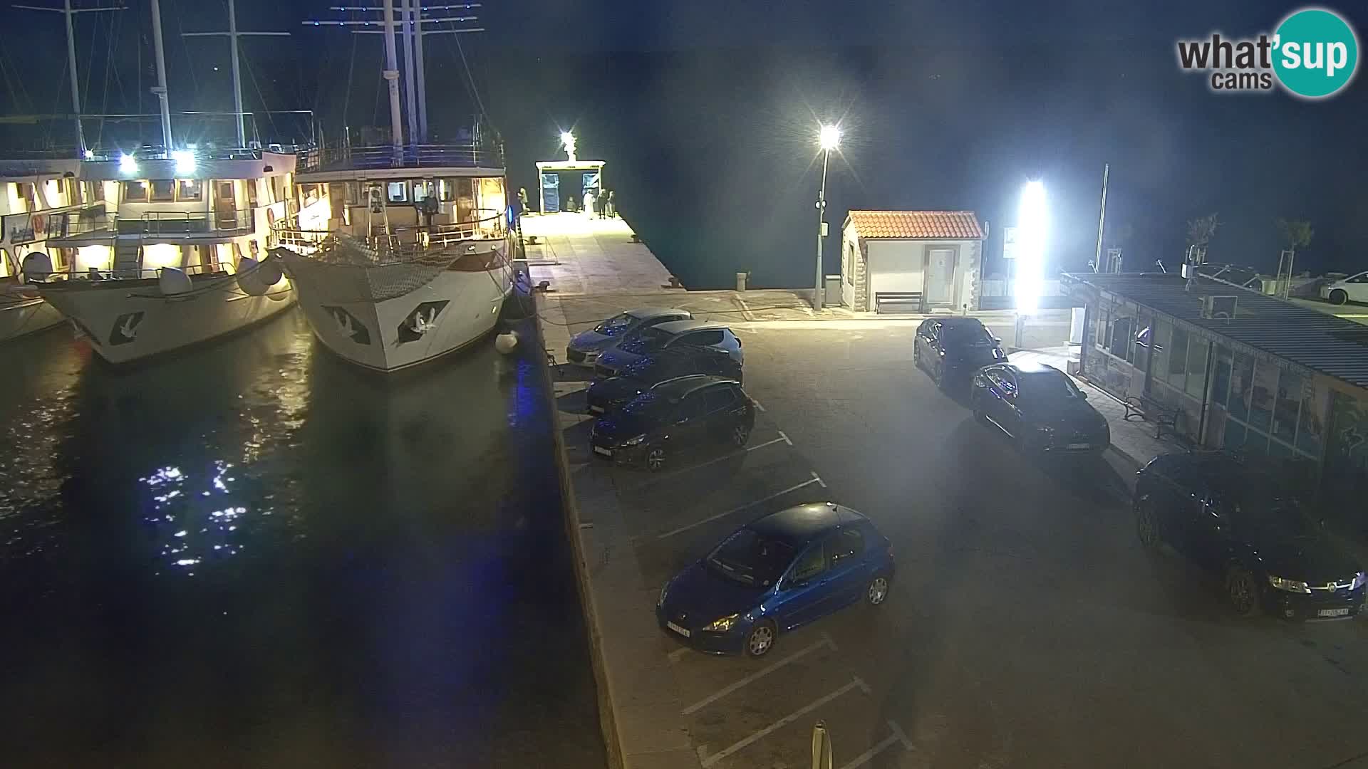 Webcam Bol Hafen & Ortszentrum – Liveblick aus Bol auf der Insel Brač