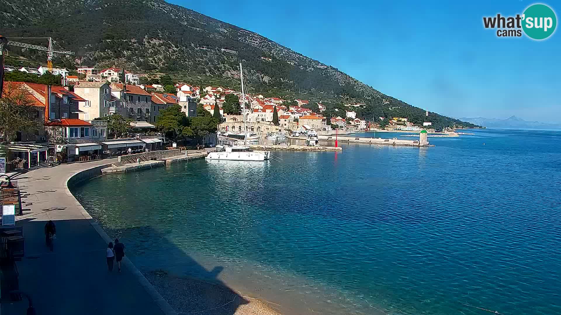 Webcam Bol Centro e Marina – Vista live dal porto di Bol