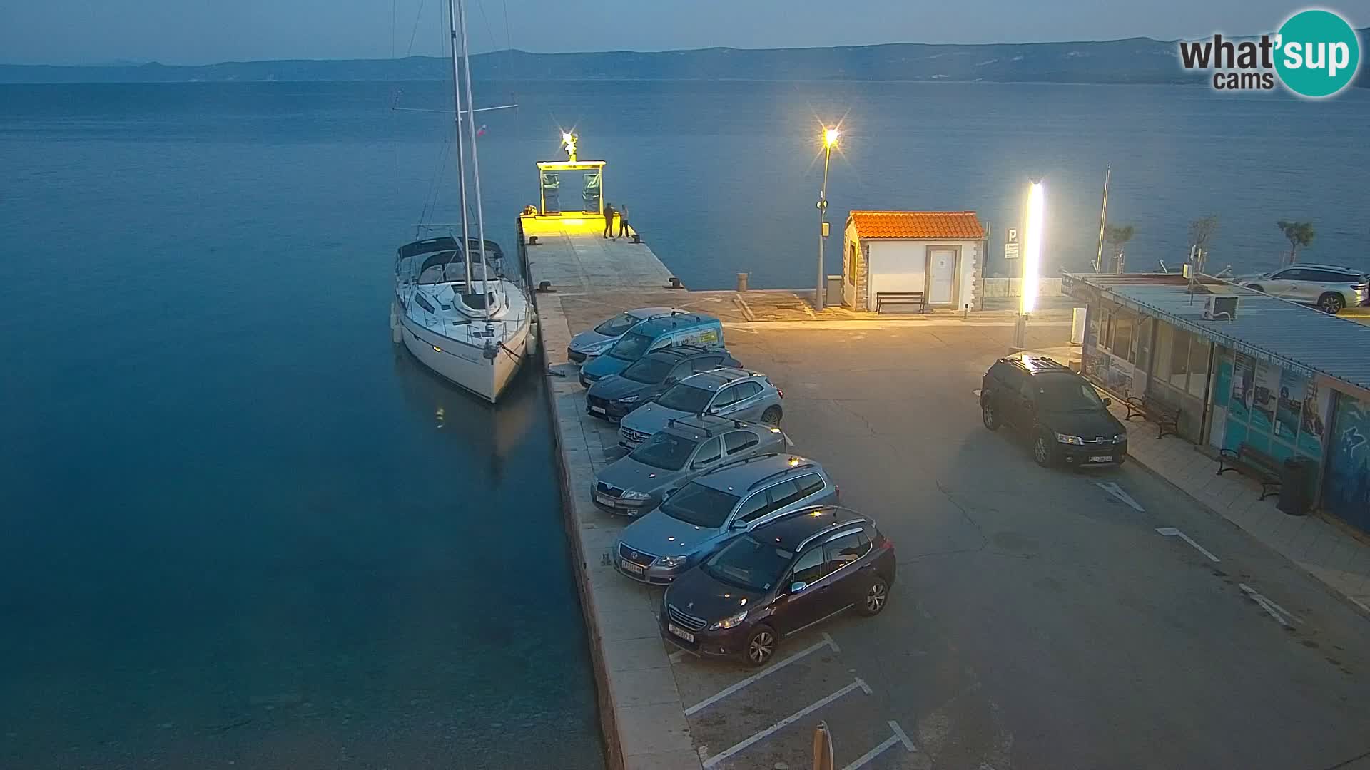 Webcam Bol Town Center & Marina – Live View from Bol, Brač