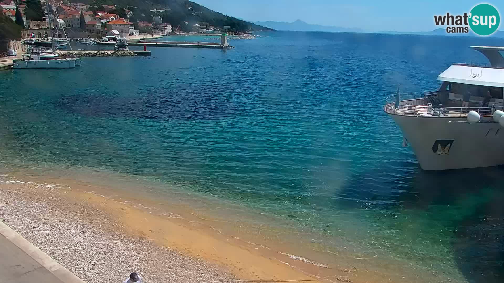 Webcam Bol Hafen & Ortszentrum – Liveblick aus Bol auf der Insel Brač