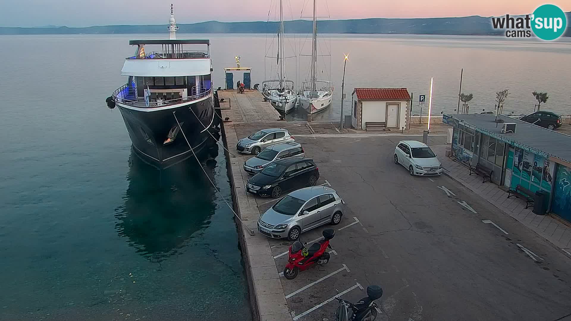 Webcam Bol centre-ville & marina – Vue en direct depuis Bol, île de Brač