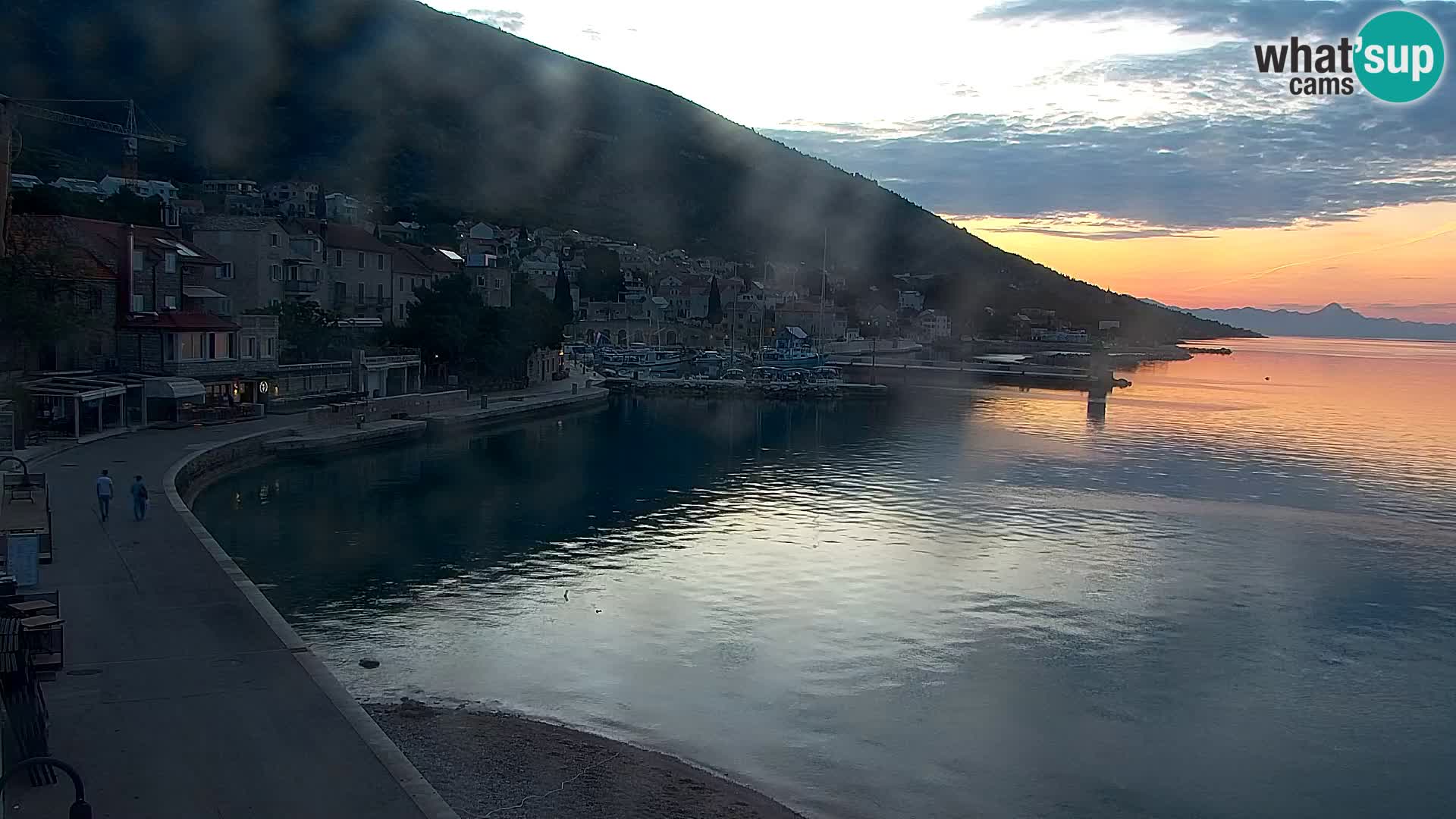 Webcam Bol Centro e Marina – Vista live dal porto di Bol