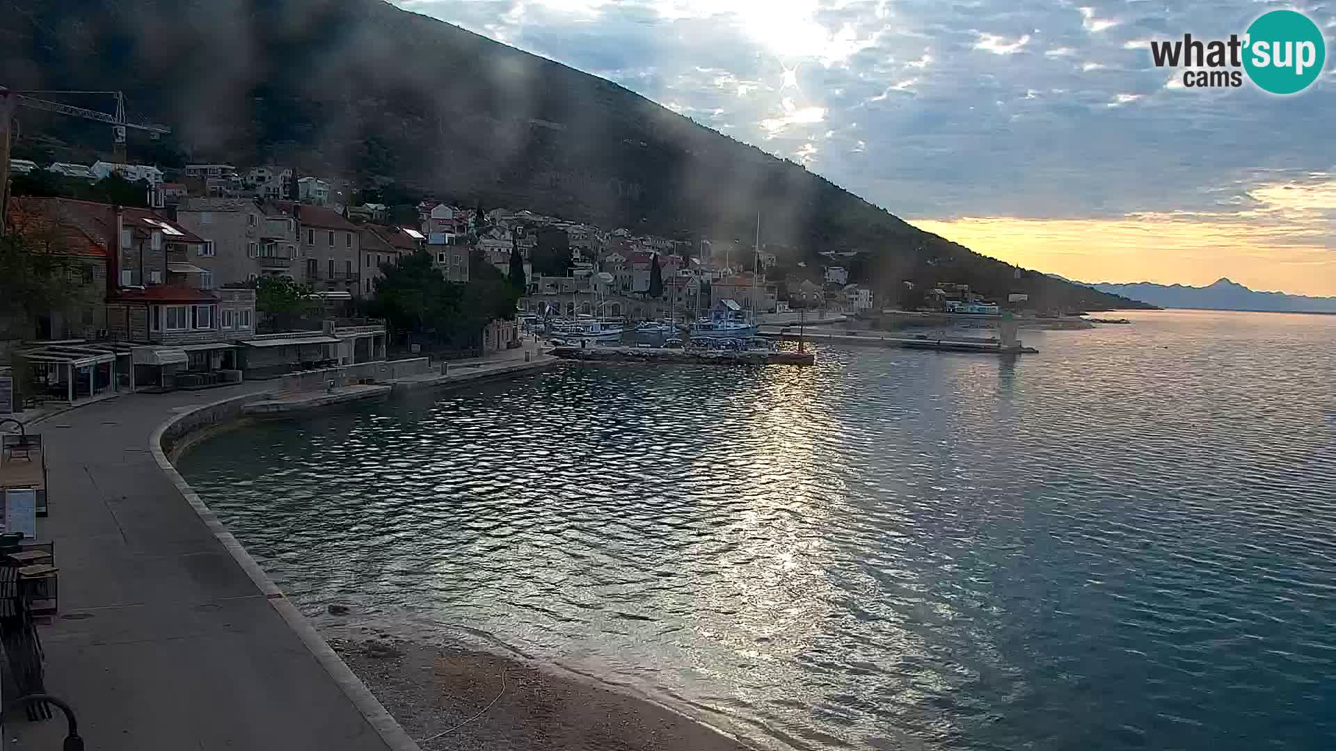 Webcam Bol Hafen & Ortszentrum – Liveblick aus Bol auf der Insel Brač