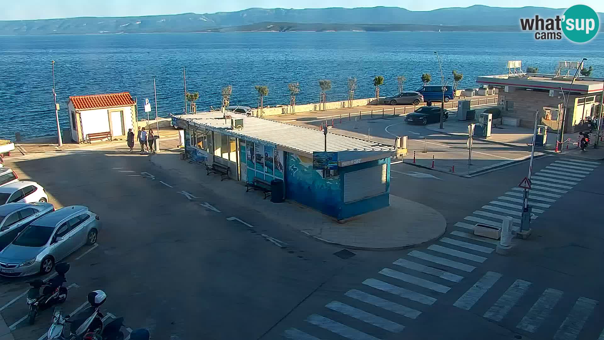 Webcam Bol Centro e Marina – Vista live dal porto di Bol