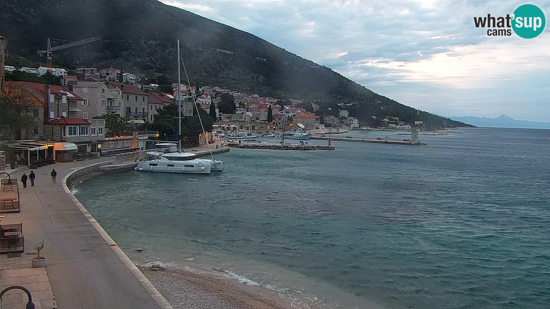 Webcam Bol Hafen & Ortszentrum – Liveblick aus Bol auf der Insel Brač