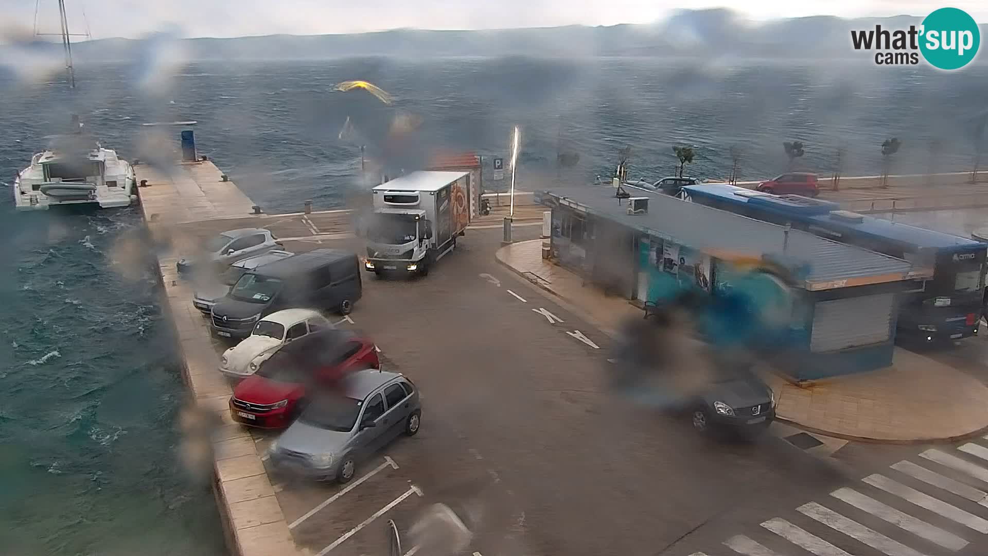 Webcam Bol Hafen & Ortszentrum – Liveblick aus Bol auf der Insel Brač