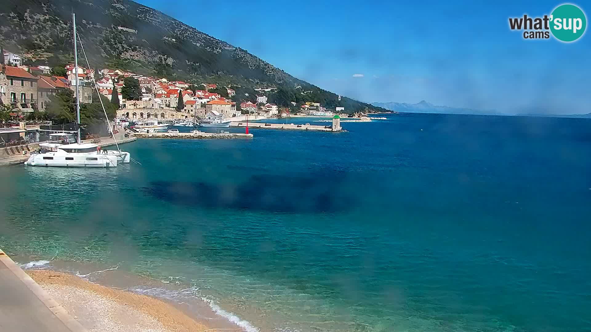 Webcam Bol Town Center & Marina – Live View from Bol, Brač