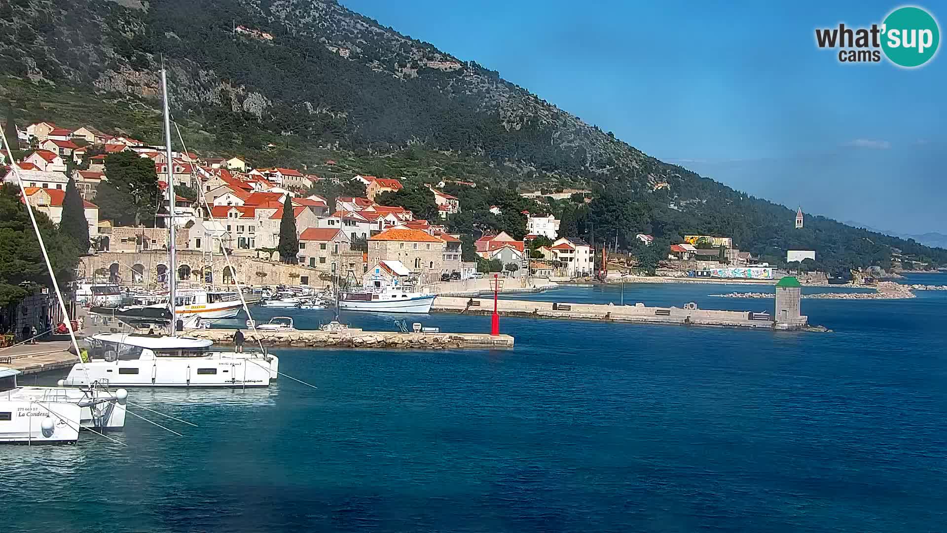 Webcam Bol Town Center & Marina – Live View from Bol, Brač