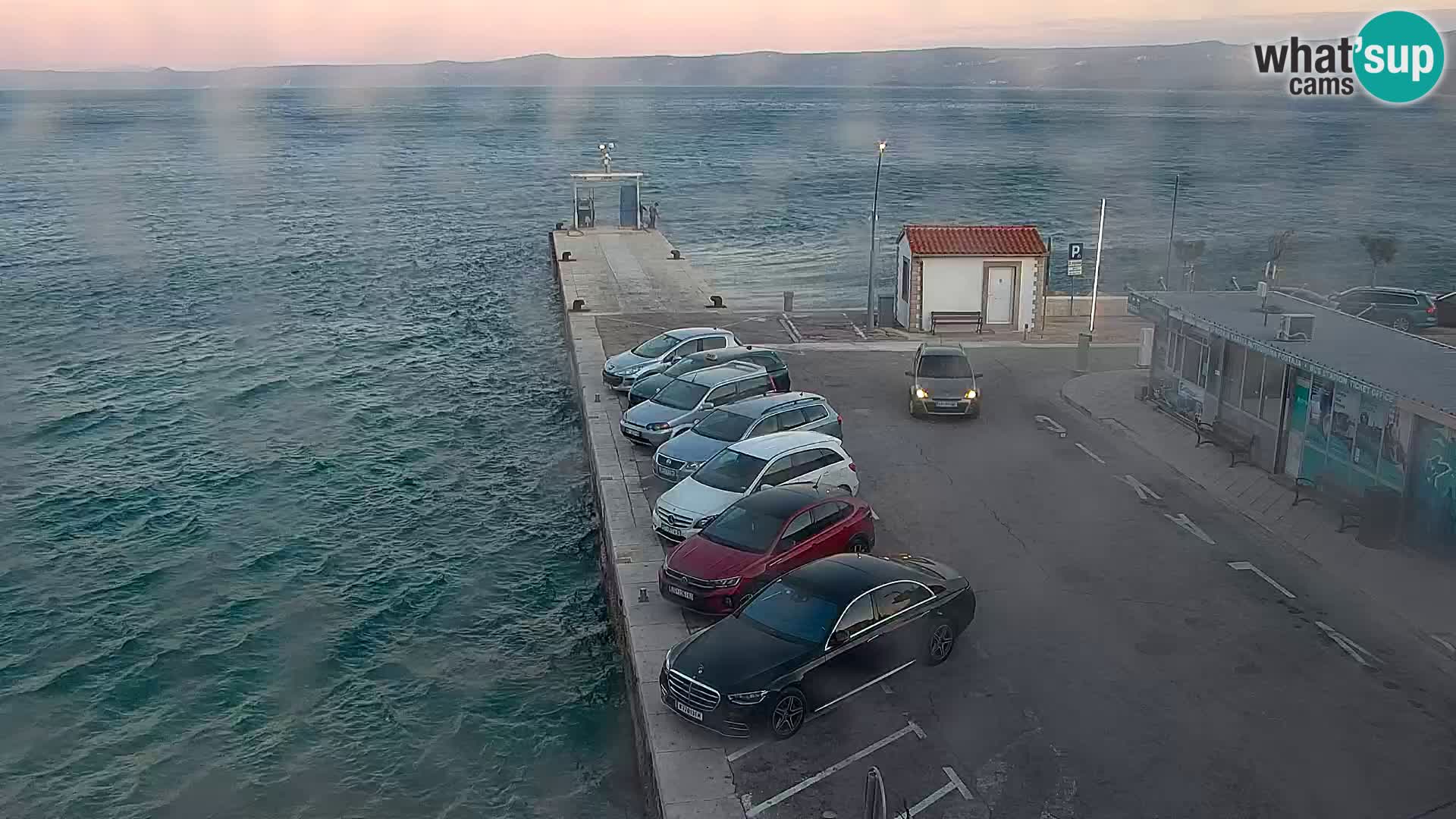 Webcam Bol Centro e Marina – Vista live dal porto di Bol