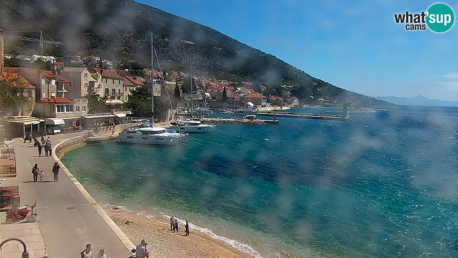 Webcam Bol Hafen & Ortszentrum – Liveblick aus Bol auf der Insel Brač