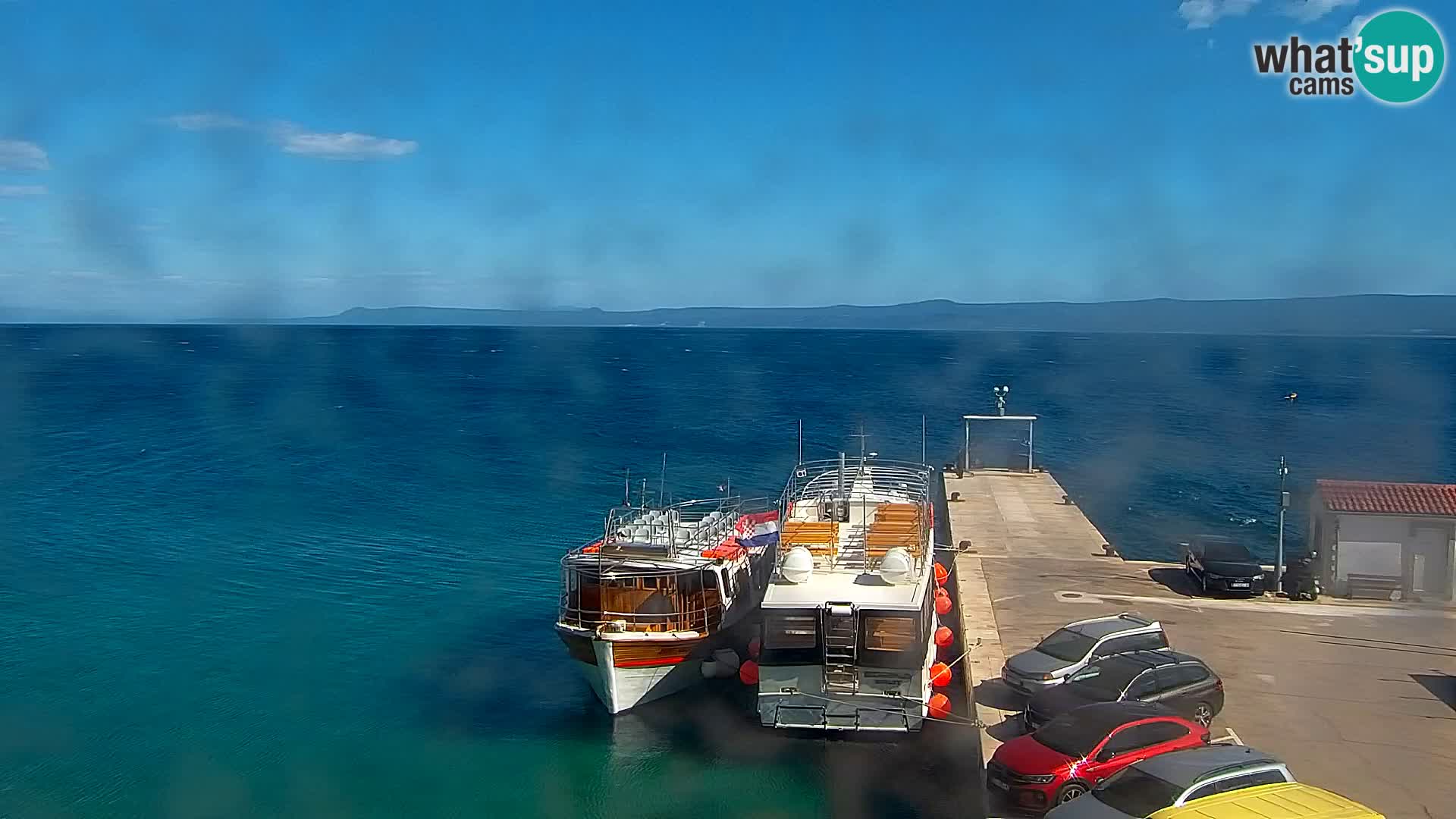 Webcam Bol Hafen & Ortszentrum – Liveblick aus Bol auf der Insel Brač